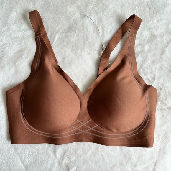 OEAK Women’s Seamless Bra Size Medium - Picture 1 of 9